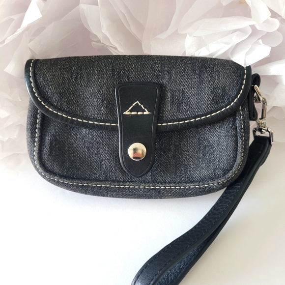 Dooney & Bourke Handbags - Dooney & Bourke Wristlet